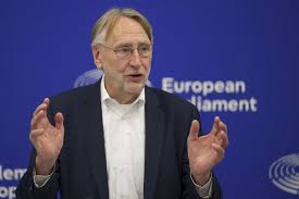 EU Parliament Trade Chief Calls Trump Tariff Threat Unacceptable