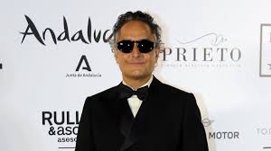 Quién es Josie, el cerebro que se esconde detrás de los vestidos de Cristina Pedroche en las Campanadas: su caserón del siglo XVIII y su enfermedad