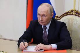 Putin Open to Zelensky Meeting Outside Russia Amid Conflict