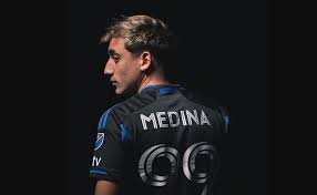 Chivas sí va por un refuerzo más y está muy cerca de llegar, pero irá primero al Tapatío