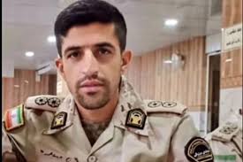 تصاویر دلخراش از پیکر یخ‌زده شهید ستوان یکم رحیم مجیدی در مناطق مرزی کردستان / هشدار ویدئو حاوی تصویری دلخراش است