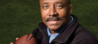 Q&amp;A: Derrick Gunn, Anchor-Reporter for Comcast SportsNet Philadelphia - Delaware Today - November 2013 - Delaware - 30Secs_Nov2013