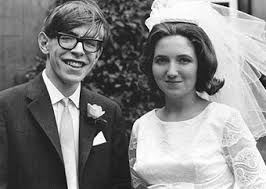 Resultado de imagen de FOTO DE STEPHEN HAWKING JOVEN Y VIEJO