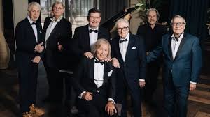 Seitsemän iskelmälegendaa harvinaiselle yhteiskiertueelle