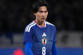 ワールドカップに間に合う！？ 驚異的なスピードで回復！ 南野拓実の室内トレーニングの様子をチームメイトが投稿