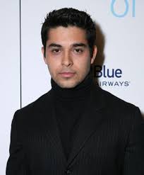 His birth name was Wilmer Eduardo Valderrama. His is also called Will. His height is 177cm. Wilmer Valderrama Wilmer Valderrama 150281 - wilmer-valderrama-150281