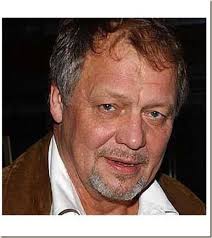 David Soul is a actor and singer, best known for his role as Detective Kenneth &quot;Hutch&quot; Hutchinson in the ABC-TV show Starsky and Hutch (1975-1979). Soul - david-soul-today_thumb