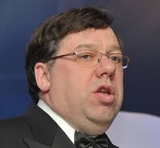 Brian Cowen Taoiseach Brian Cowen will step down as leader of the Fianna Fail party on Sunday, if a tweet from Fianna Fáil Cllr. Aengus O&#39;Rourke is to be ... - Brian-Cowen