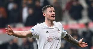 Wout Weghorst during match