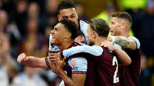 Aston Villa goleó a Liverpool y aseguró su boleto a Champions League