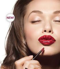 Invitation to a Valentine&#39;s special: Luscious Lips Party - new-nourishine-lipgloss