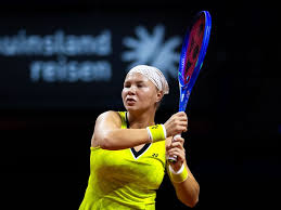 Shnaider Outduels Korpatsch in Stuttgart, Rybakina Advances