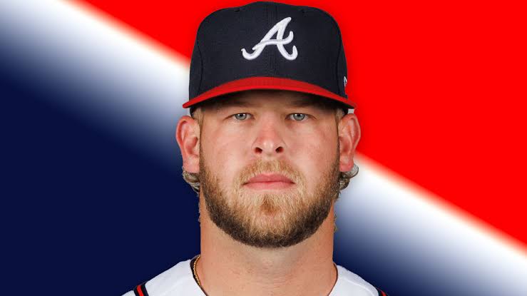 AJ Minter placed on IL with sore shoulder, another blow to Braves bullpen -  The Atlanta Voice