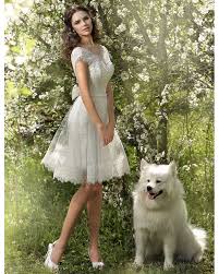 Resultado de imagem para tendencia de vestidos de noivas 2016