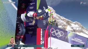 Lindsey Vonn emotional moment before race