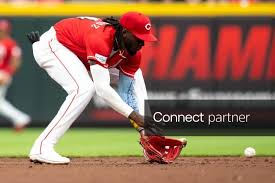 Licensable picture: Cincinnati Reds shortstop Elly De La Cruz (44) fields a ground ball for an out in the third inning between the Philadelphia