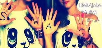 Résultat de recherche d'images pour "fille swag triste"