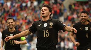 Obra de arte de João Neves: o momento que fez levantar o Estádio do Dragão