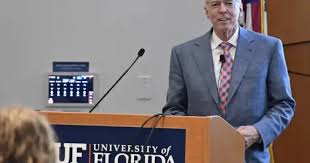 UF Interim President Landry Promotes Accessibility Amid Faculty’s Call for Broader Vision