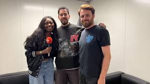 OUI FM - News update