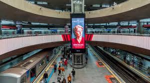 Feriado de Tiradentes: Serviços Essenciais e Comércio Têm Horários Alterados em SP