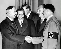 Resultado de imagen de hitler y chamberlain