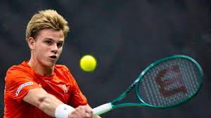 Swiss Indoors: Mensik vs. Bernet, Wawrinka's Challenge