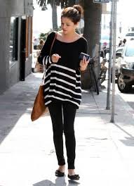 Képtalálat a következőre: „selena gomez on the street”