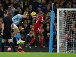 ¡Increíble! Haaland Falla Penal Clave vs. Liverpool: ¿Fin del Mundo?