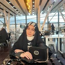 بیوگرافی الهام حسین نژاد زاده گوینده خبر و همسرش +سن و عکس های شخصی - ویدائو مگ