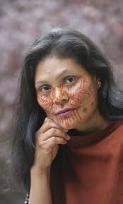 Ruth Buendia, lider indigena peruana. / BERNARDO PÉREZ. Recomendar en Facebook 0. Twittear 0. Enviar a LinkedIn 0. Enviar a Tuenti Enviar a Menéame Enviar a ... - 1382893264_014016_1382893365_noticia_normal
