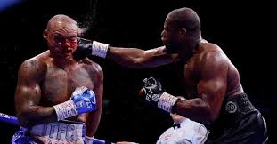 El boxeador Dubois gana el título mundial de peso pesado de la OMB tras "la pelea más espectacular del año".