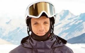 Louie Vito competing