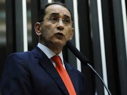 O deputado federal João Paulo Cunha, ao se defender das condenações no mensalão na Câmara João Paulo Cunha, ao se defender na Câmara das - joaopaulocunha