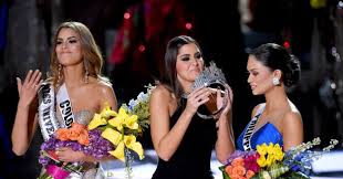 Image Results for "images of Miss Universe 2015 error with steve harvey"