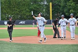 PHOTOS: NCAA Regionals vs. UIC – Baseball