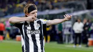 Gordon leads goal rush in big Newcastle win