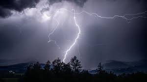 Aktuelle Wetterprognose – Schwere Gewitter steuern jetzt auf Österreich zu