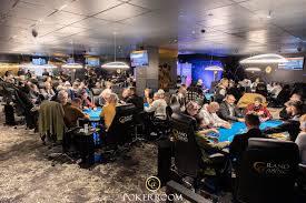 Hochgepokert - News update