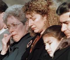 Tears of pain: missing the loved ones Every year, Pan Am 103-relatives and friends visit Arlington to memorate their loved ones. - cry