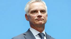 American Airlines CEO says merger with United would be 'bad for customers'