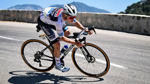 Evenepoel Domina el Critérium Dauphiné 2025 en la Etapa 4 - Imagen principal del artículo