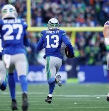 Seahawks vs. Vikings 2nd half live discussion: Ernest Jones to the rescue!