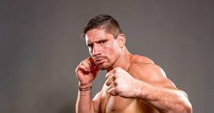 мартін баколе