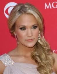 Carrie&#39;s ponytail is an easy formal style. - 2934-225x294-Carrie_underwood2