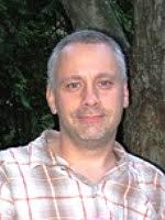 Alain Paquette est chercheur associé à la Chaire sur la croissance de l&#39;arbre de Christian Messier. Il s&#39;intéresse aux effets de la biodiversité sur les ... - AlainPaquette_imagette
