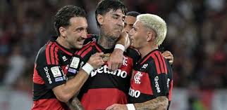 Qual é o balanço da postura do Flamengo no mercado? Comentaristas analisam
