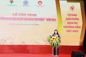 Tôn vinh 150 sản phẩm hàng Việt Nam được người tiêu dùng yêu thích năm 2024