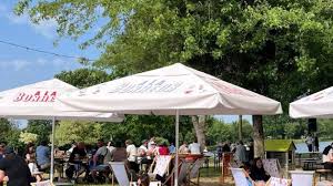 À la bonheur, la guinguette de Saint-Philbert-de-Grand-Lieu sort les transats pour l’été