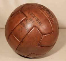 Resultado de imagem para bola ingrata futebol